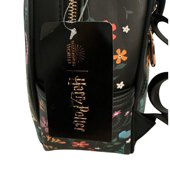 NEW Harry Potter Happy Birthday Dobby Mini Backpack BoxLunch Exclusive - Picture 3 of 7